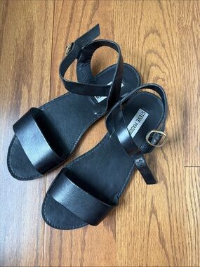 Steve Madden Sandals